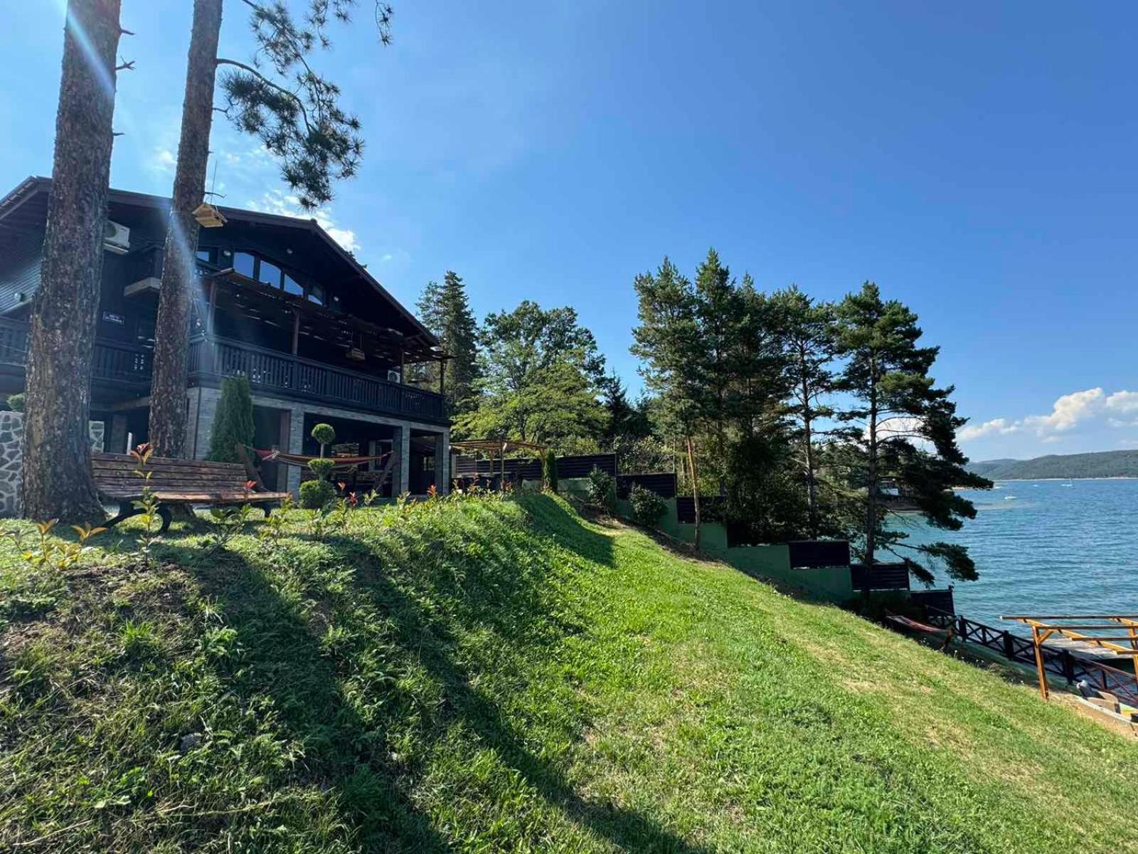 Villa Iskar Lake Residence By Bookvillabg Shtarkelovo Gnezdo Buitenkant foto