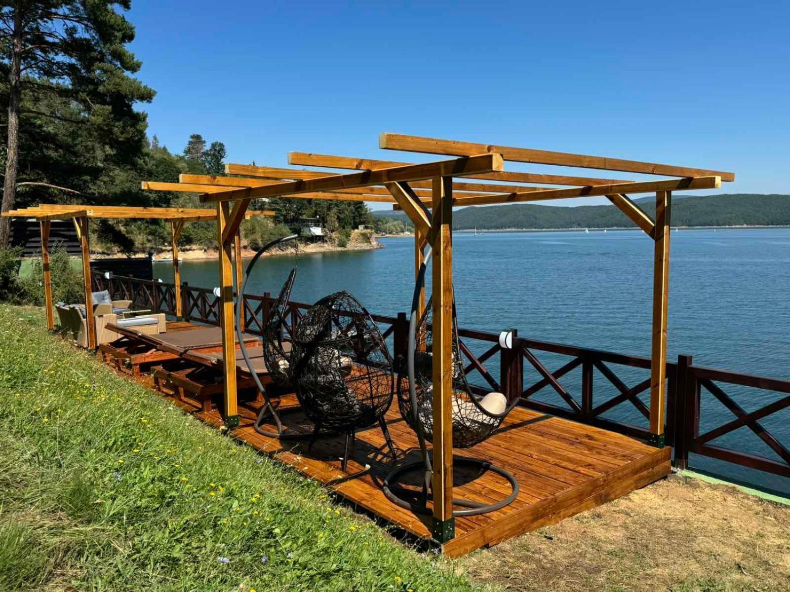 Villa Iskar Lake Residence By Bookvillabg Shtarkelovo Gnezdo Buitenkant foto