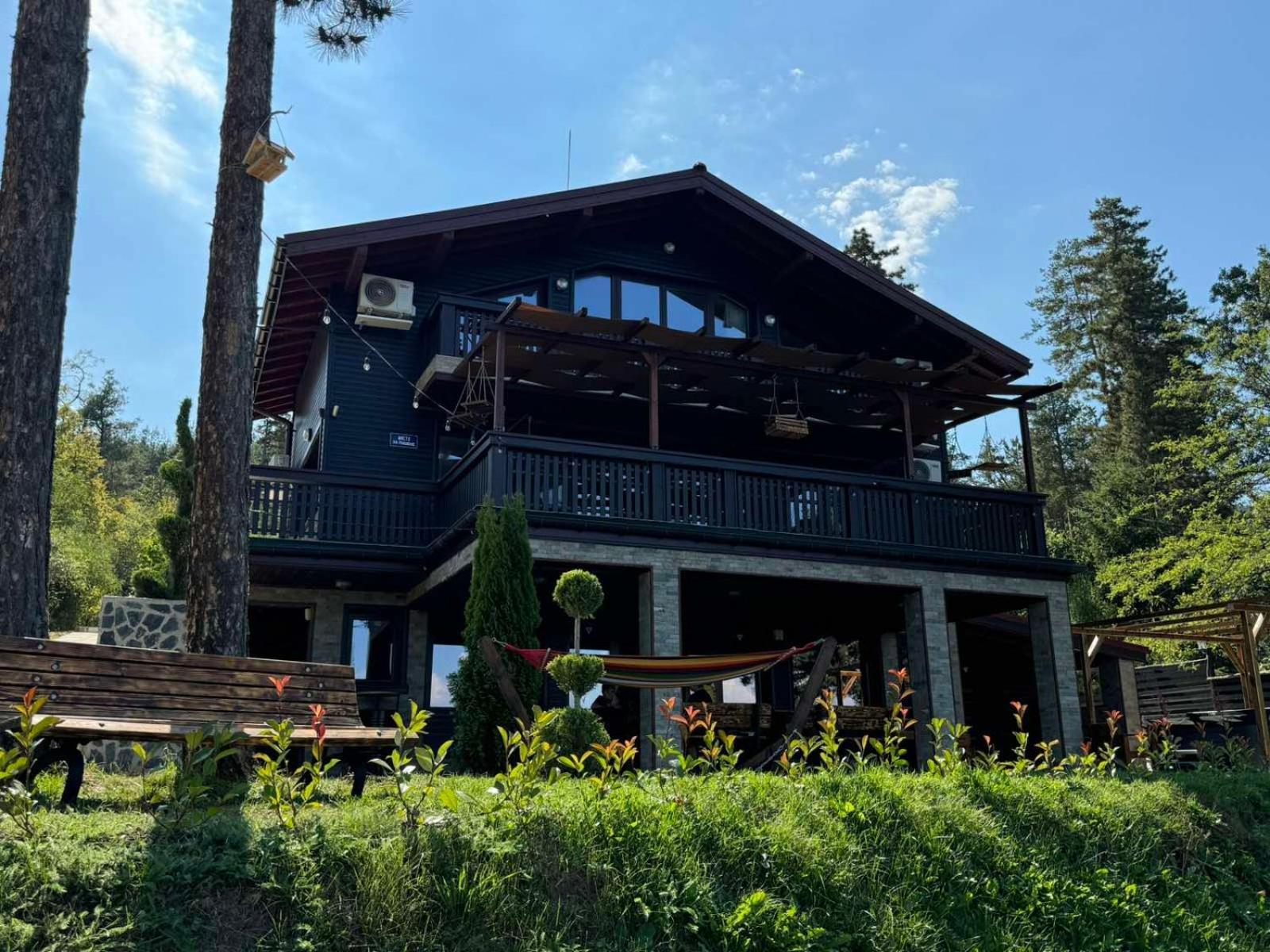 Villa Iskar Lake Residence By Bookvillabg Shtarkelovo Gnezdo Buitenkant foto