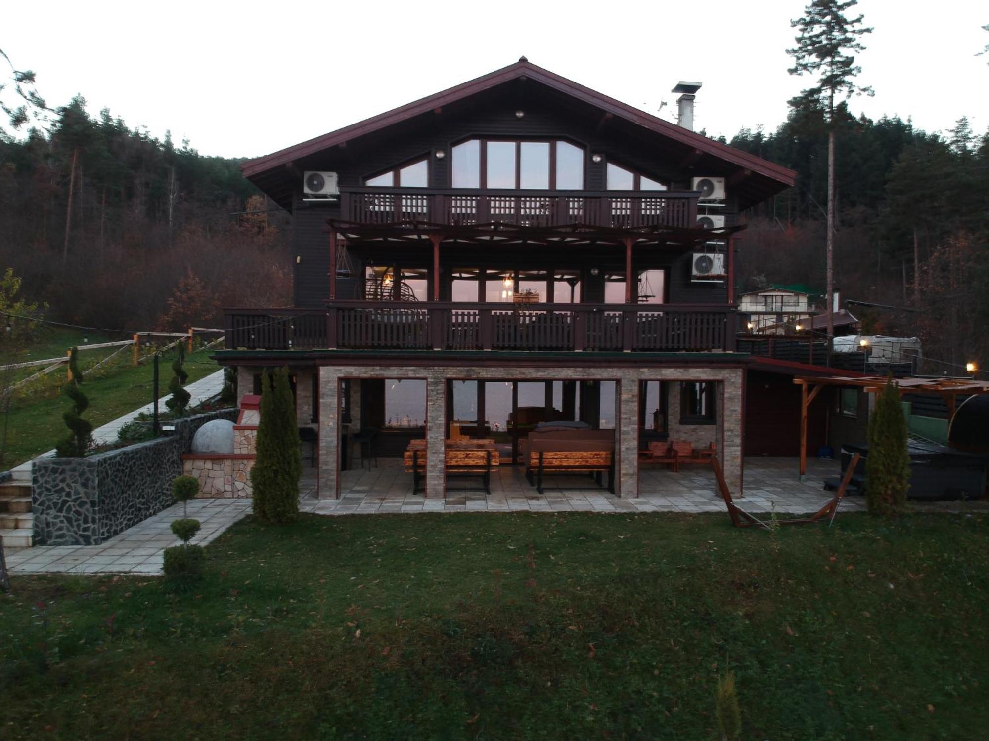 Villa Iskar Lake Residence By Bookvillabg Shtarkelovo Gnezdo Buitenkant foto
